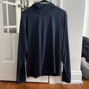 Arc’Teryx wind/sun shield Hoodie Men’s Medium